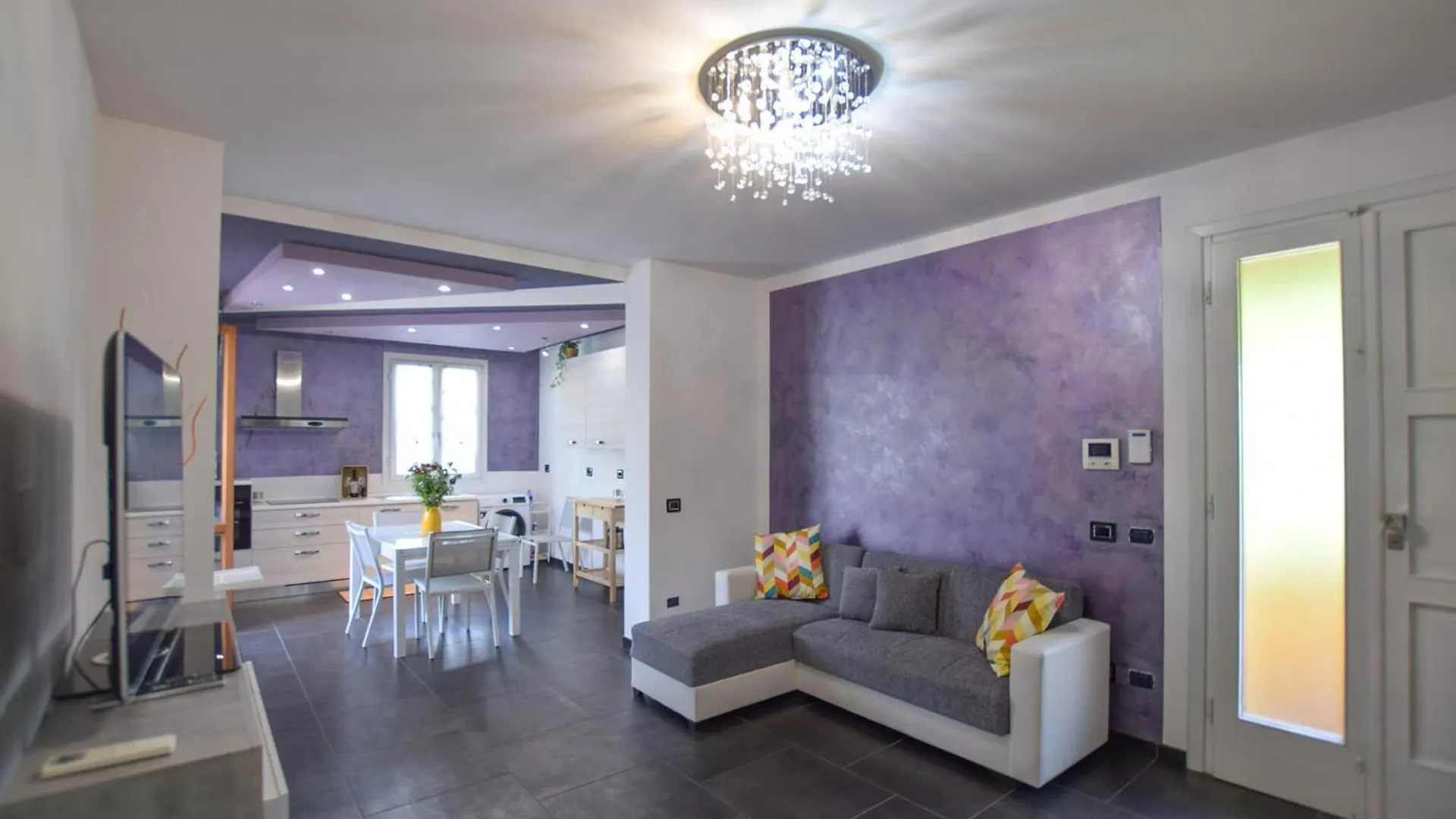 2 Bedroom Nice Apartment In Santa Maria A Monte 0*,  イタリア